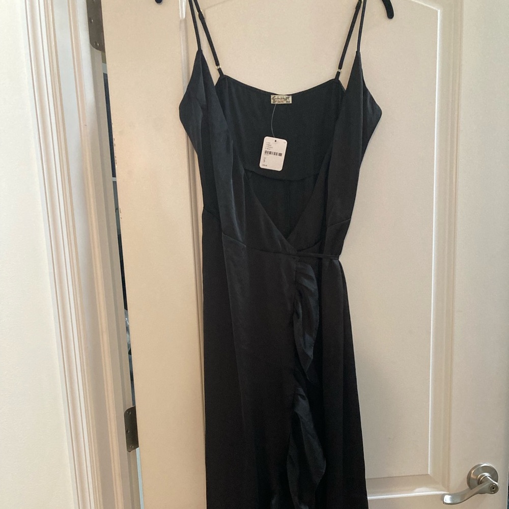 Black/NWT ruffle wrap dress/Intimate line! MIDI length on me 5’2,slit at knee - Picture 2 of 5